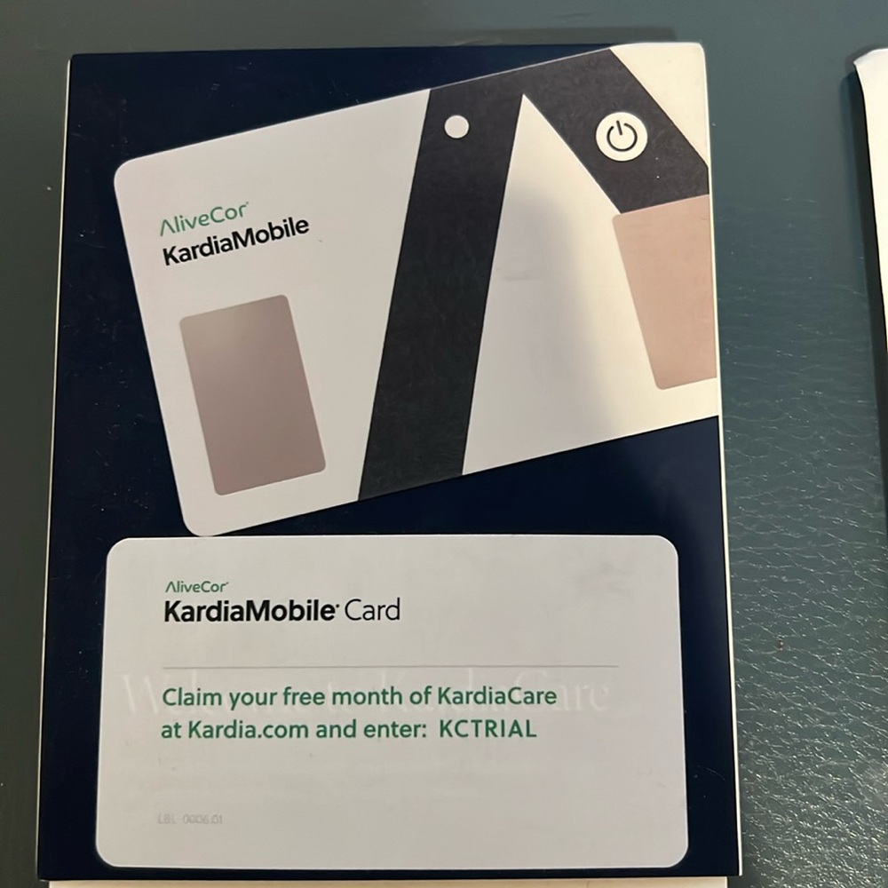 AliveCor KardiaMobile Card